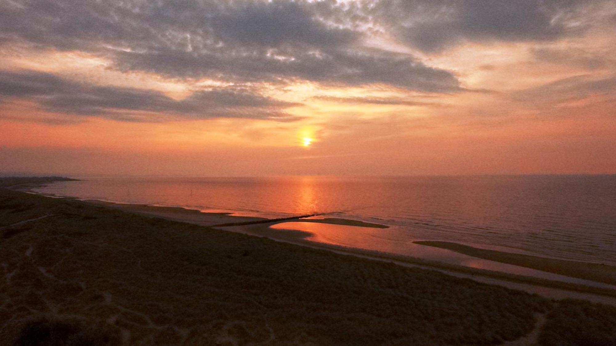 Ffrith Beach Glamping With Hot Tub Hotel Prestatyn Bagian luar foto